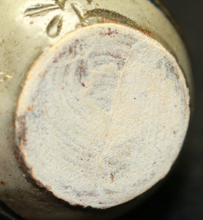 26116	人間国宝　金城次郎　小壷（魚文）　KINJYO Jiro