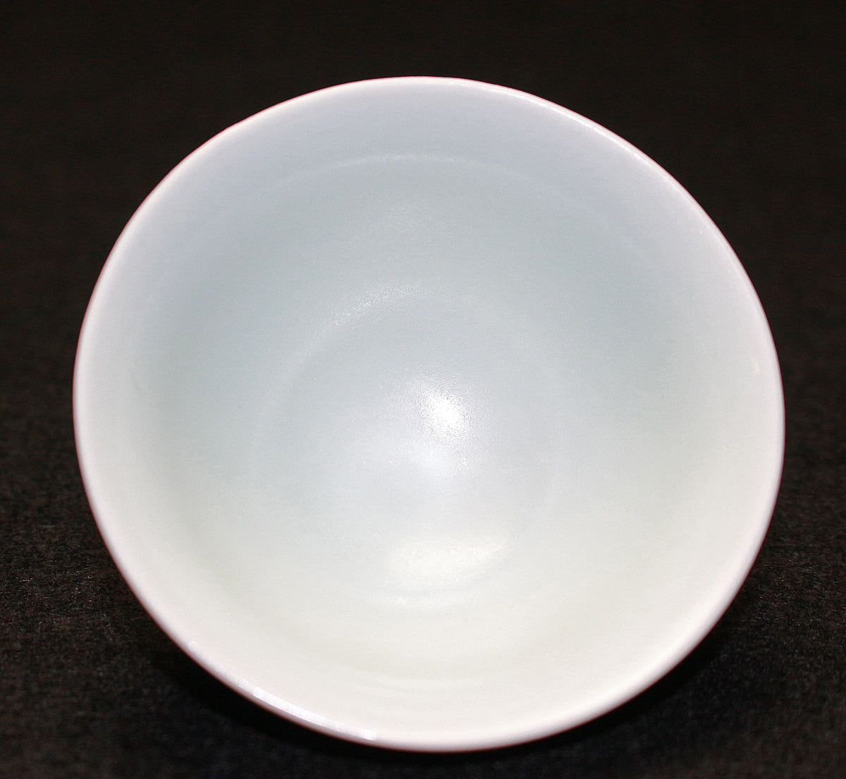 26120 人間国宝 前田昭博 白磁面取盃 MAEDA Akihiro – アート飛田