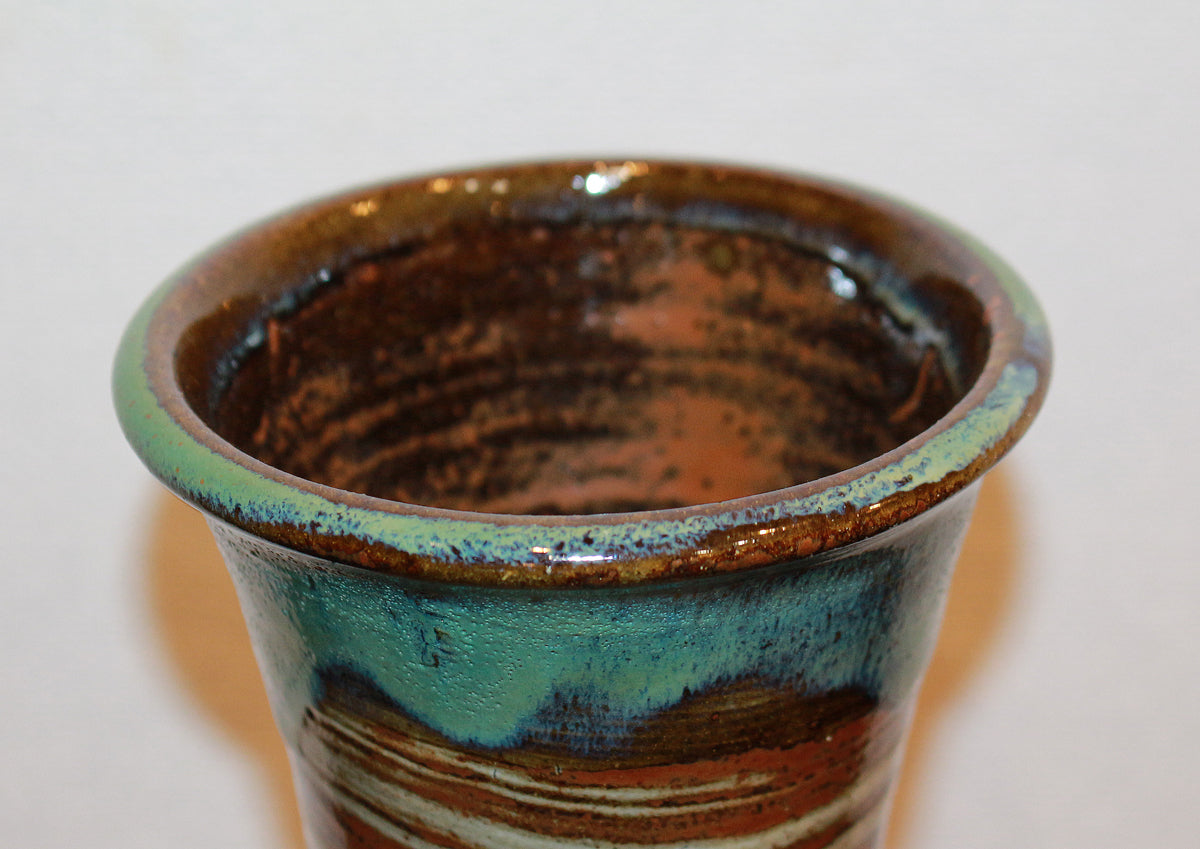 26121 Living National Treasure Jiro Kinjo Tsuboya-yaki Fish Design Jar