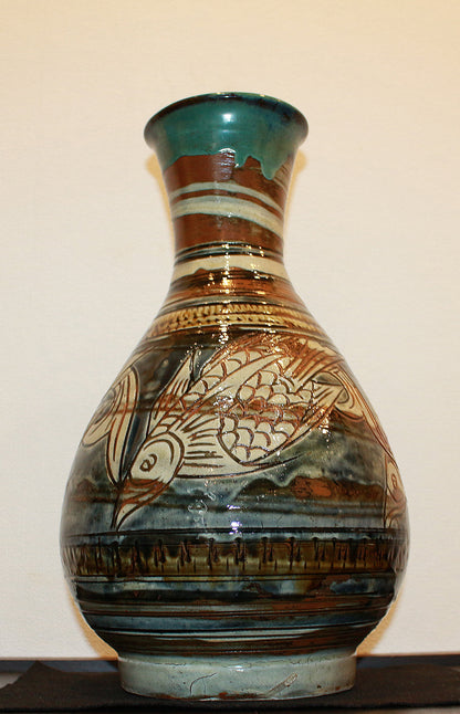 26121 Living National Treasure Jiro Kinjo Tsuboya-yaki Fish Design Jar