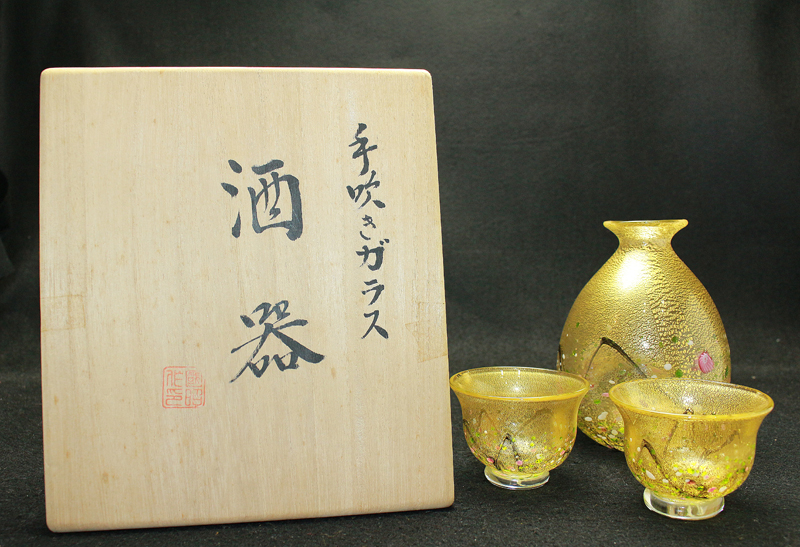 24832 黒木国昭 (手吹きガラス酒器「金彩象嵌光琳」) KUROKI Kuniaki
